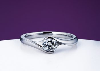 NIWAKA | 岡山県の結婚指輪・婚約指輪専門店TOMIYA BRIDAL NIWAKA | 岡山県の結婚指輪・婚約指輪専門店TOMIYA BRIDAL